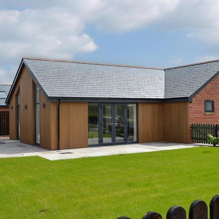 Old Byre Cottage - Uk43377 Kirklinton Exterior foto